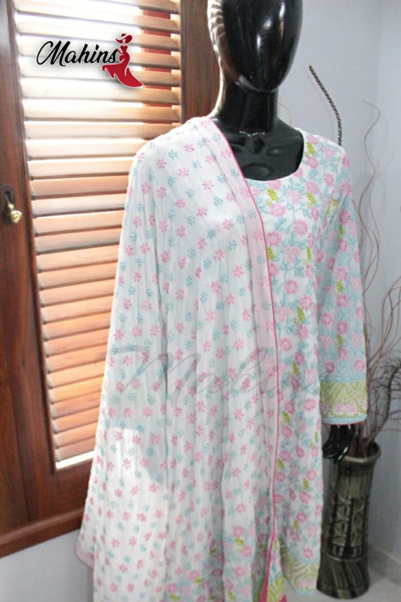 white heavy chikenkari