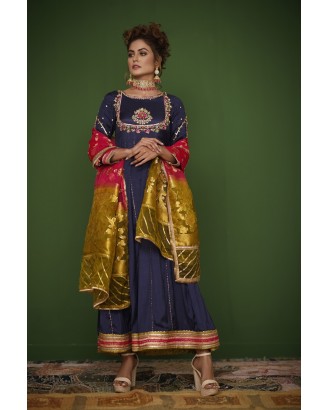 Front open frock with rust inner with 3 shaded dupatta